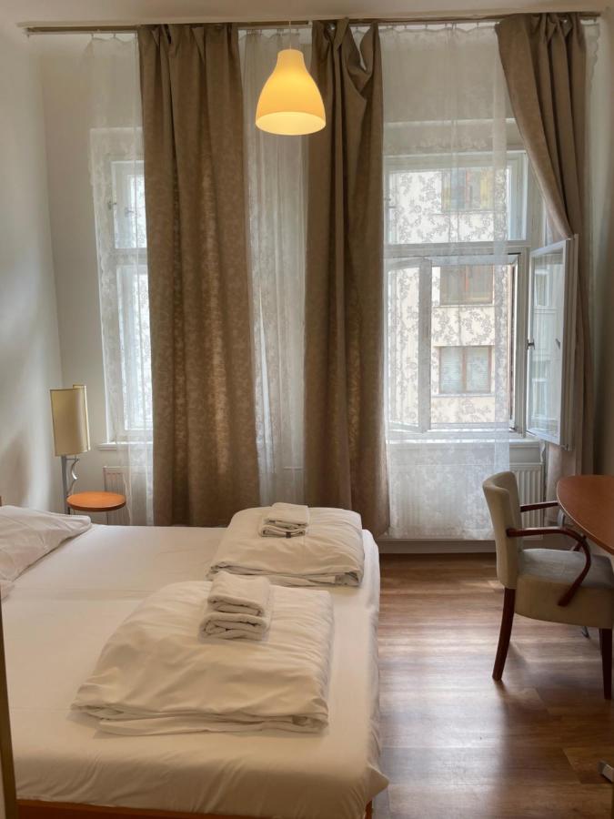 Gallery Hotel Sis Prague Exterior photo