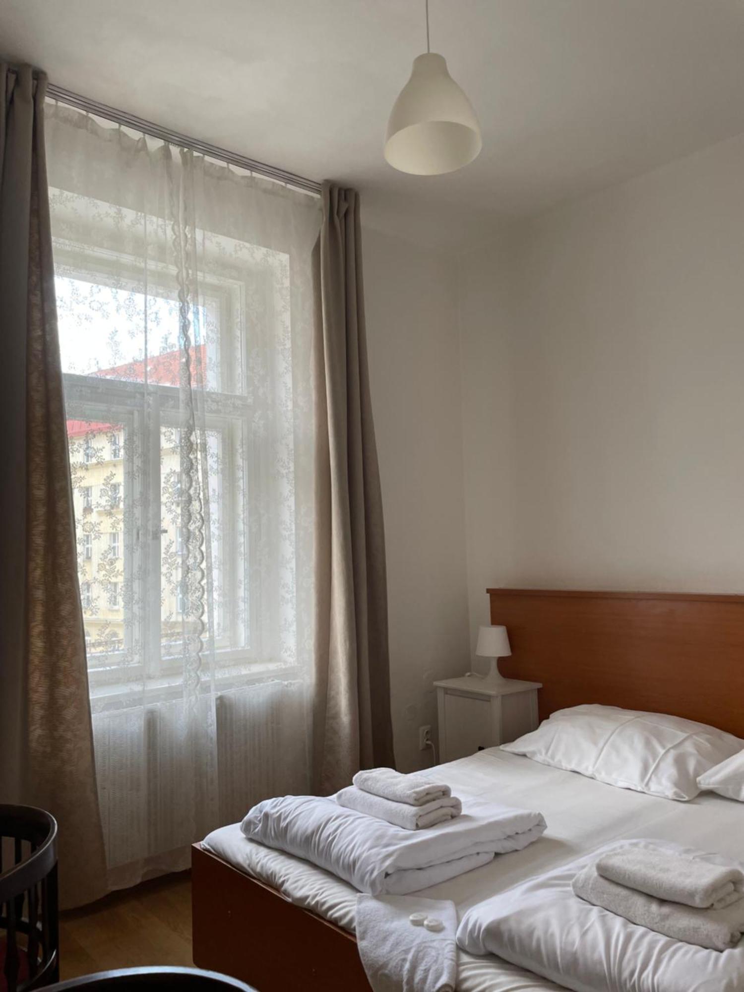 Gallery Hotel Sis Prague Exterior photo